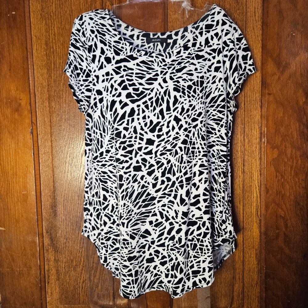 Alfani Womens Black White Abstract Geometric Print Short Sleeve Tunic Top Small